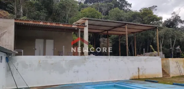 Fazenda / Sítio / Chácara à venda, 800m² no Centro, São Lourenço da Serra