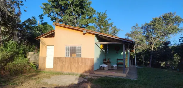 Fazenda / Sítio / Chácara com 2 Quartos à venda, 800m² no , Taquaraçu de Minas