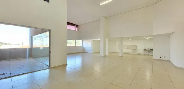 Conjunto Comercial / Sala para alugar, 296m² no Zona 08, Maringá