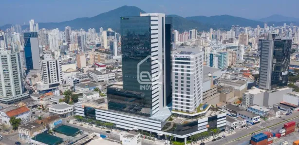 Loja / Salão / Ponto Comercial à venda, 78m² no Centro, Itajaí