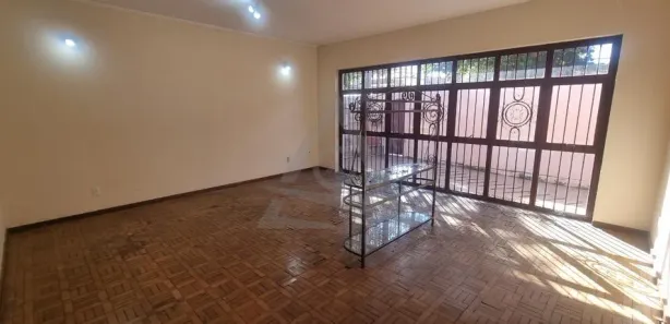 Prédio Inteiro com 4 Quartos para venda ou aluguel, 274m² no Jardim Chapadão, Campinas