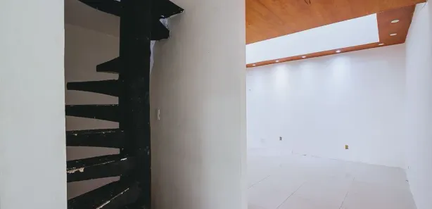 Loja / Salão / Ponto Comercial para alugar, 90m² no Boa Viagem, Recife