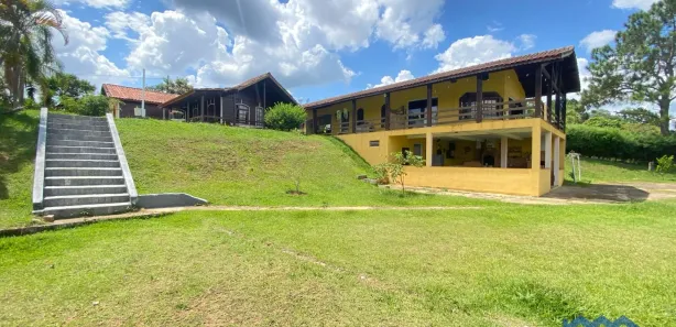 Fazenda / Sítio / Chácara com 4 Quartos à venda, 4900m² no , Mairinque