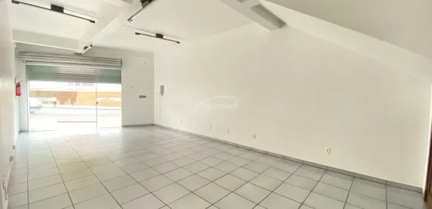 Conjunto Comercial / Sala para alugar, 35m² no Água Verde, Blumenau