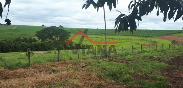 Fazenda / Sítio / Chácara com 2 Quartos à venda, 1000m² no Área Rural de Rio das Pedras, Rio das Pedras