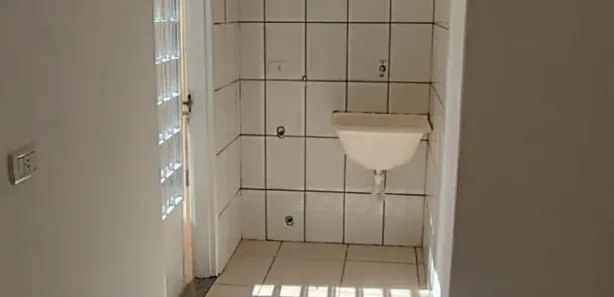 Kitnet com 2 Quartos para alugar, 35m² no Jardim América, Goiânia