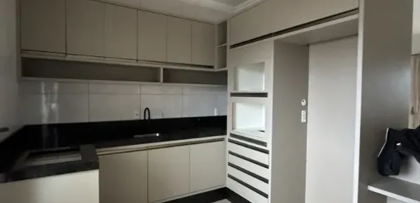 Apartamento com 2 Quartos para alugar, 66m² no Areias, Camboriú