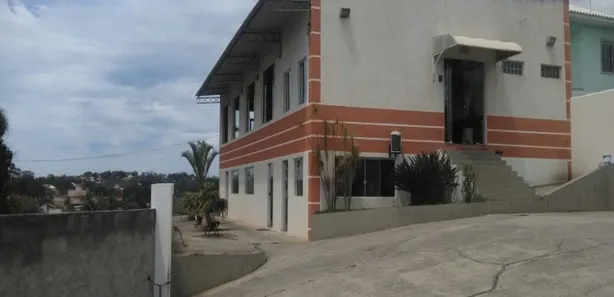 Galpão / Depósito / Armazém à venda, 390m² no Porto da Roça I, Saquarema