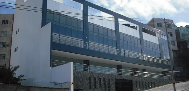 Prédio Inteiro à venda, 1000m² no Amaralina, Salvador