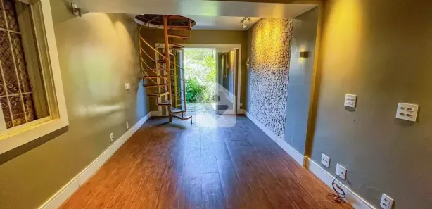 Casa com 3 Quartos à venda, 143m² no Castelanea, Petrópolis