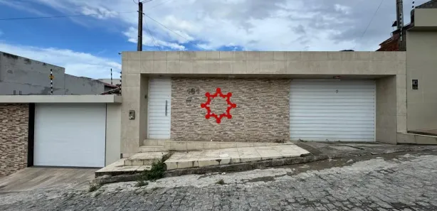 Casa com 2 Quartos à venda, 120m² no Cidade Alta, Caruaru