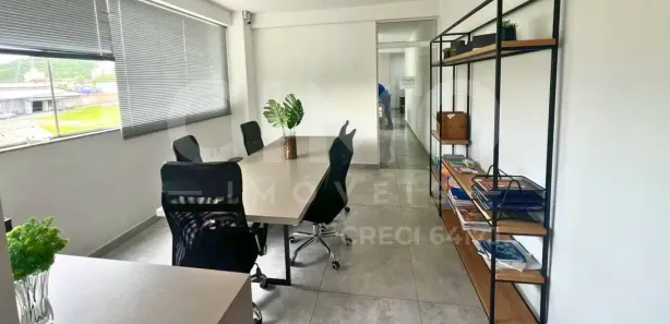 Galpão / Depósito / Armazém para alugar, 1261m² no Centro, Camboriú