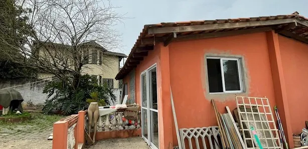 Fazenda / Sítio / Chácara com 3 Quartos à venda, 2000m² no Chácara Vale do Rio Cotia, Carapicuíba