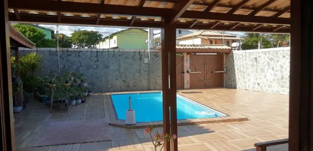 Sobrado com 4 Quartos à venda, 256m² no Ipitanga, Lauro de Freitas