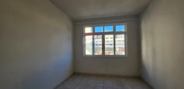 Apartamento com 2 Quartos para alugar, 70m² no Centro, Nova Friburgo