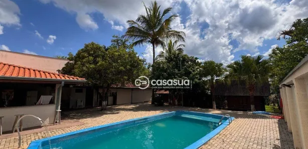 Fazenda / Sítio / Chácara com 3 Quartos à venda, 1000m² no , Ipeúna