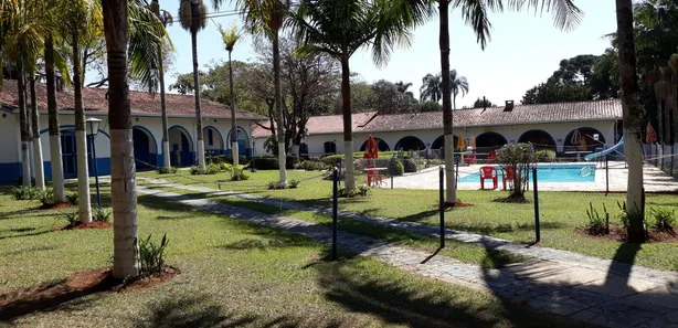 Fazenda / Sítio / Chácara com 6 Quartos para venda ou aluguel, 938m² no Curitibanos, Bragança Paulista