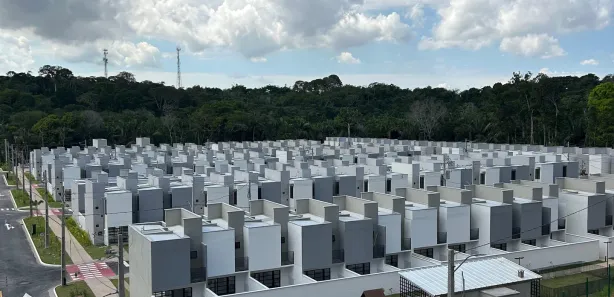 Casa com 2 Quartos para venda ou aluguel, 59m² no Ponta Negra, Manaus