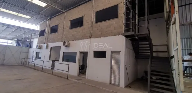 Galpão / Depósito / Armazém à venda, 1000m² no Parque Guarus, Campos dos Goytacazes