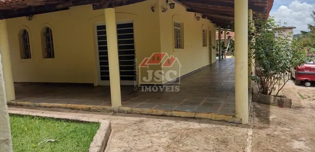 Fazenda / Sítio / Chácara com 4 Quartos à venda, 200m² no Sebandilha, Mairinque