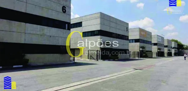 Galpão / Depósito / Armazém para alugar, 750m² no Quitaúna, Osasco