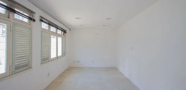 Loja / Salão / Ponto Comercial com 8 Quartos à venda, 300m² no Piedade, Jaboatão dos Guararapes
