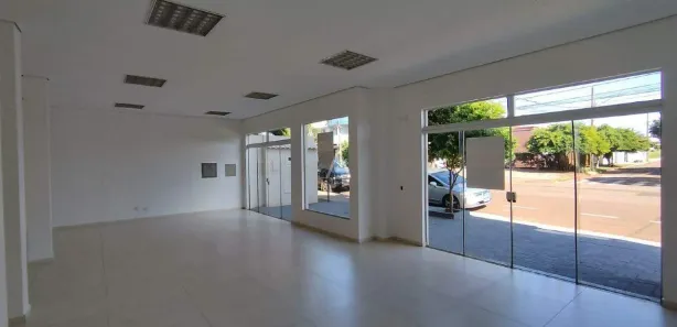 Conjunto Comercial / Sala para alugar, 100m² no Jardim Gisela, Toledo