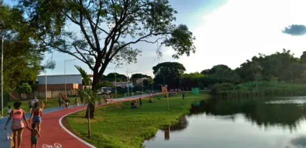 Terreno / Lote / Condomínio à venda, 180m² no Vila Carolina, Rio Verde