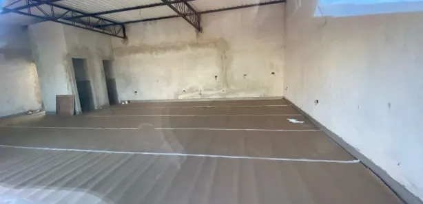 Conjunto Comercial / Sala para alugar, 80m² no Vila Araponguinha, Arapongas