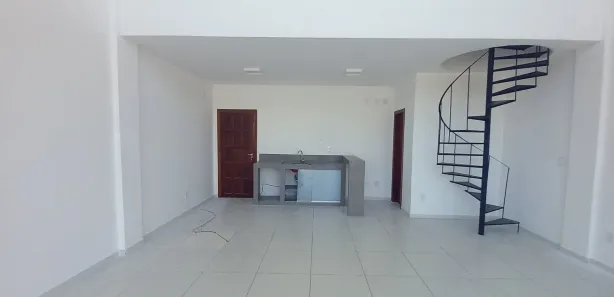 Loja / Salão / Ponto Comercial para alugar, 58m² no Ogiva, Cabo Frio