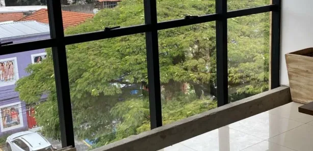 Prédio Inteiro para alugar, 130m² no Parque Santos Dumont, Taboão da Serra
