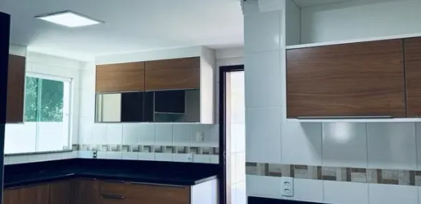 Casa de Condomínio com 4 Quartos para alugar, 880m² no Busca Vida (Abrantes), Camaçari