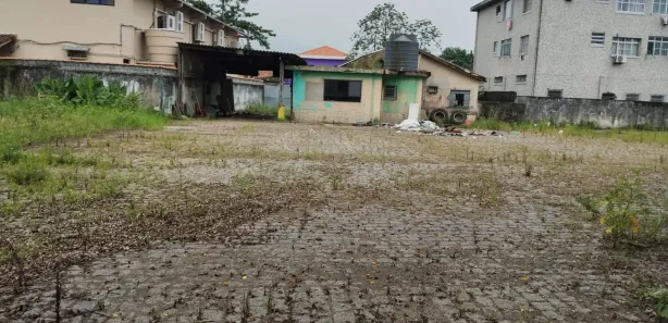 Terreno / Lote / Condomínio à venda, 3000m² no Vila Paulista, Cubatão