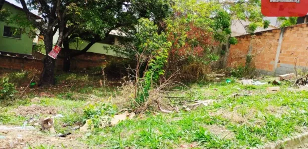 Terreno / Lote / Condomínio à venda, 200m² no Santa Maria, Vespasiano