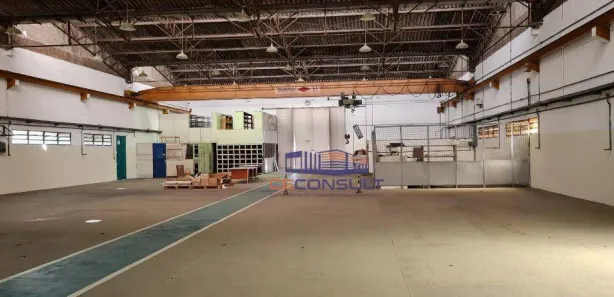 Galpão / Depósito / Armazém para alugar, 2500m² no Gramado, Embu das Artes