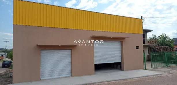 Galpão / Depósito / Armazém com 2 Quartos à venda, 224m² no Urlândia, Santa Maria