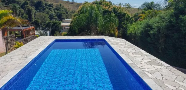 Fazenda / Sítio / Chácara com 2 Quartos à venda, 86m² no Alpes D Ouro, Bom Jesus dos Perdões