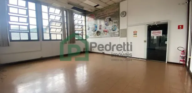 Prédio Inteiro para alugar, 360m² no Perissê, Nova Friburgo
