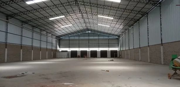 Galpão / Depósito / Armazém para alugar, 2500m² no Tarumã, Manaus