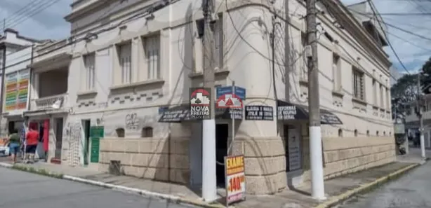 Casa com 4 Quartos à venda, 343m² no Centro, Guaratinguetá