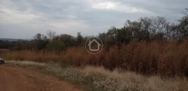 Fazenda / Sítio / Chácara com 1 Quarto à venda, 2000m² no , Bandeirantes