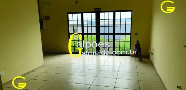 Galpão / Depósito / Armazém para alugar, 2465m² no Ribeirao do Colegio, Araçariguama