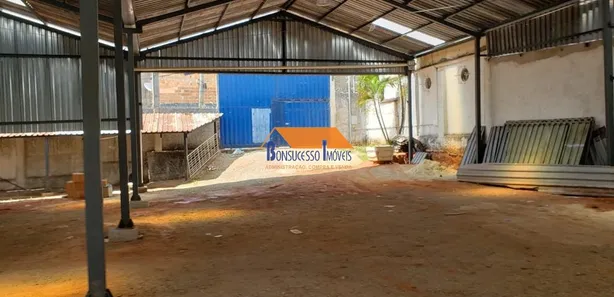 Galpão / Depósito / Armazém à venda, 550m² no Nova Cachoeirinha, Belo Horizonte