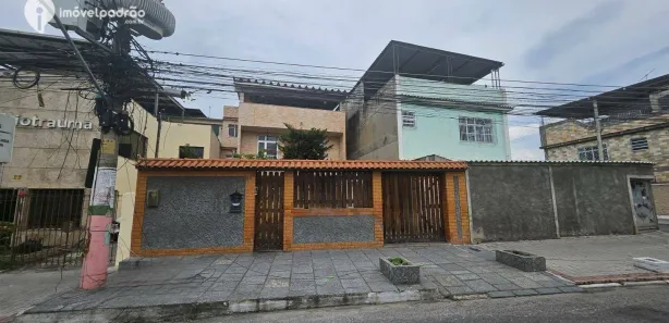 Casa com 4 Quartos para venda ou aluguel, 400m² no Centro, Nilópolis