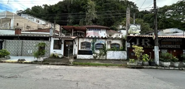 Hotel / Motel / Pousada com 19 Quartos à venda, 190m² no Pitangueiras, Guarujá