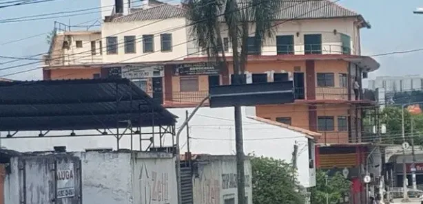 Prédio Inteiro à venda, 850m² no Piraporinha, Diadema