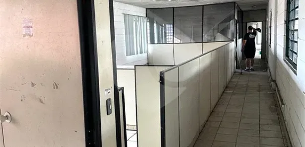 Galpão / Depósito / Armazém para venda ou aluguel, 1350m² no Cidade Alegria, Resende