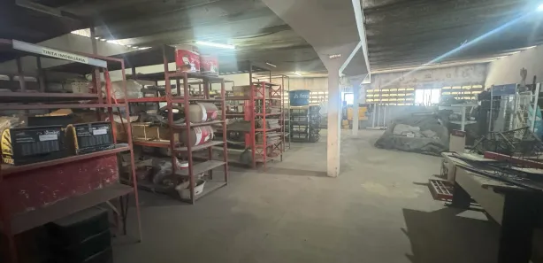 Galpão / Depósito / Armazém para alugar, 556m² no Ipsep, Recife