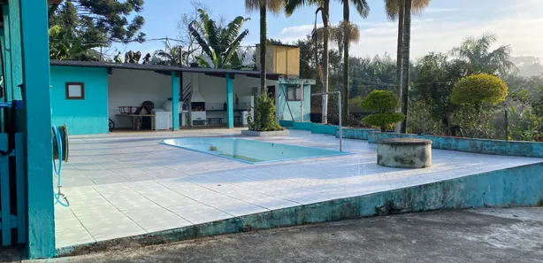 Fazenda / Sítio / Chácara com 6 Quartos à venda, 4000m² no Dos Borges, Embu-Guaçu