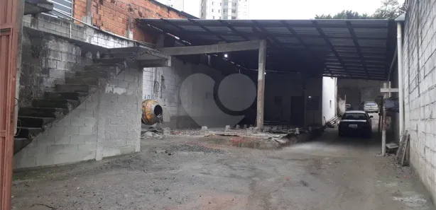 Galpão / Depósito / Armazém para alugar, 100m² no Cidade Ariston Estela Azevedo, Carapicuíba